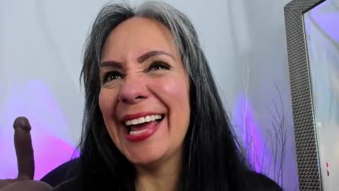 Lailacastillo online show from September 30, 1:50 pm