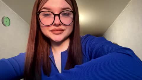 Laila online show from January 17, 1:29 pm