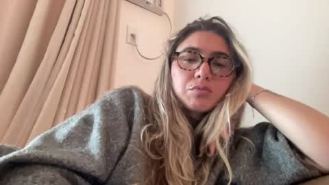 lailayourangel online show from June 25, 3:24 pm