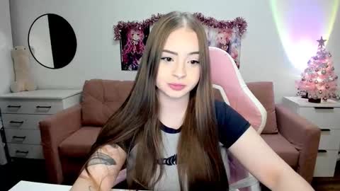 Kira online show from December 17, 7:18 pm