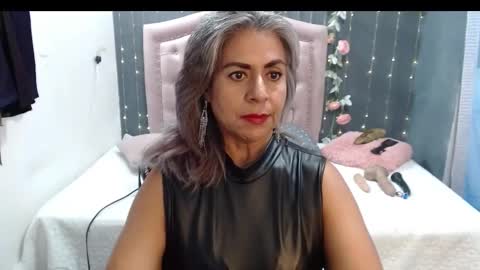 Snapshot of lalisha_96 chatting on February 22, 6:04 pm lalisha online show from February 22, 6:04 pm