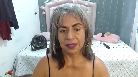 lalisha online show from October 25, 1:02 am