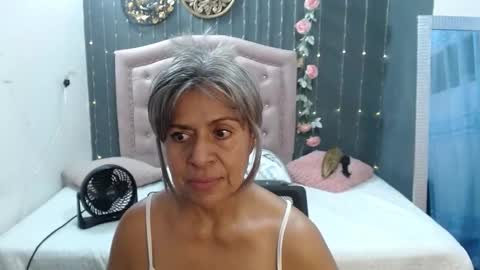 Snapshot of lalisha_96 chatting on February 9, 9:17 pm lalisha online show from February 9, 9:17 pm