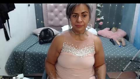 Snapshot of lalisha_96 chatting on March 5, 10:12 pm lalisha online show from March 5, 10:12 pm