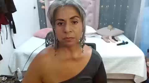 Snapshot of lalisha_96 chatting on September 11, 11:49 pm lalisha online show from September 11, 11:49 pm