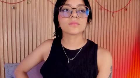 ... .          . ... online show from December 22, 2:09 pm