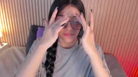 ... .          . ... online show from November 19, 2:39 pm