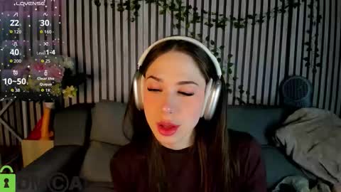 Lana Stones online show from November 13, 1:15 am