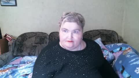 Snapshot of lanacat555 chatting on February 16, 5:37 pm lanacat555 online show from February 16, 5:37 pm