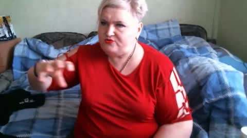 Snapshot of lanacat555 chatting on September 15, 12:46 pm lanacat555 online show from September 15, 12:46 pm