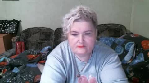 Snapshot of lanacat555 chatting on October 12, 10:23 pm lanacat555 online show from October 12, 10:23 pm