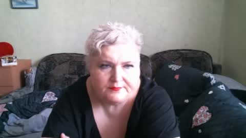 lanacat555 online show from March 27, 9:10 am