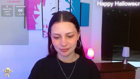 Alana Garcia  online show from November 3, 1:15 pm