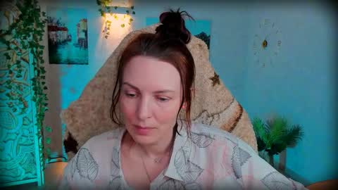 Lana Radiance online show from May 21, 3:54 pm