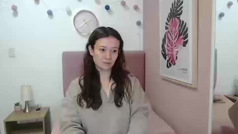 Lanna online show from March 25, 1:25 pm