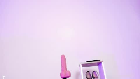 Lanna miley Russo  online show from September 16, 12:35 pm