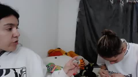 LANNIE   online show from January 12, 2:35 am