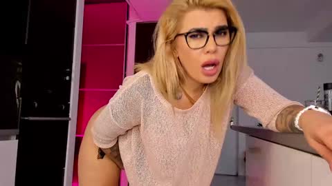 Lara online show from January 10, 6:42 am