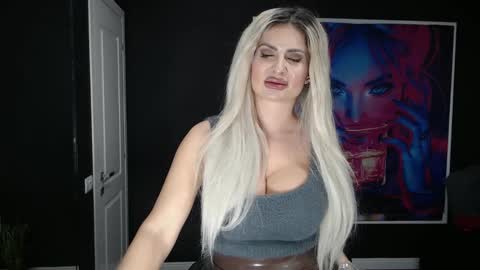 laras_moans online show from January 18, 10:11 am