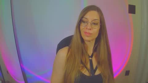 larawintersxxx online show from October 24, 11:01 pm