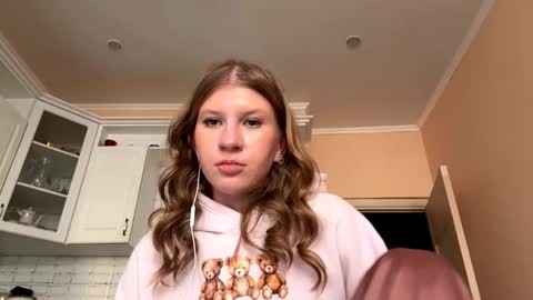 Eva online show from October 17, 1:14 pm