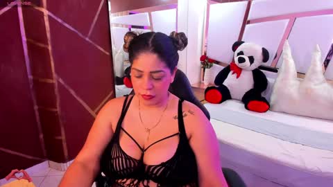 Snapshot of laris_park chatting on January 26, 5:13 am laris_park online show from January 26, 5:13 am