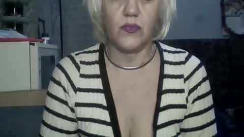 larisaq4ugo24 online show from January 11, 2:11 pm