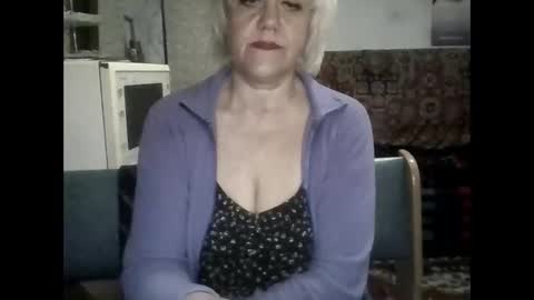 larisaq4ugo24 online show from May 30, 6:37 pm