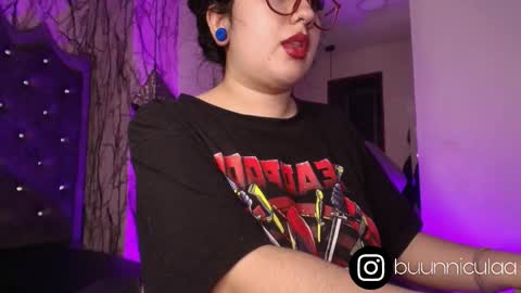 Snapshot of larissa01_ chatting on October 4, 4:07 am Lari online show from October 4, 4:07 am