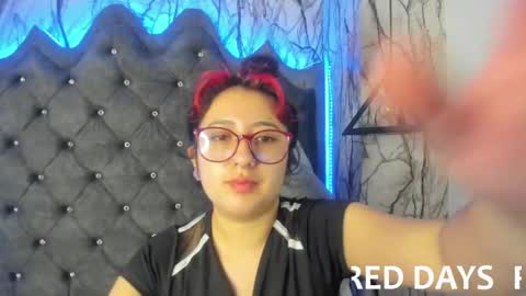 Snapshot of larissa01_ chatting on February 2, 2:59 am Lari online show from February 2, 2:59 am