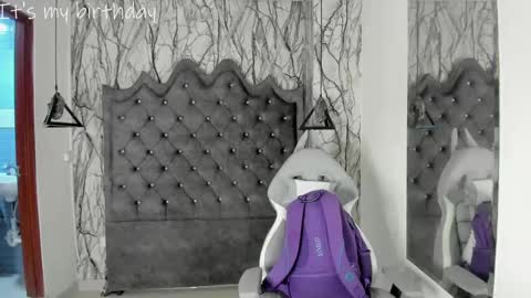 Snapshot of larissa01_ chatting on January 30, 2:38 am Lari online show from January 30, 2:38 am