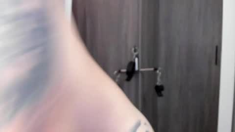 Snapshot of larissa_baker chatting on February 19, 10:20 pm isa 3 online show from February 19, 10:20 pm