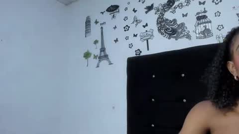  L A R I S S A  online show from February 19, 6:46 am