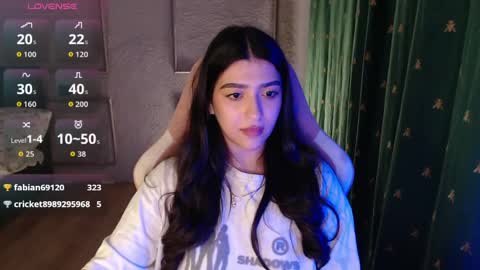 miiiiiiaaaa online show from May 5, 3:26 pm
