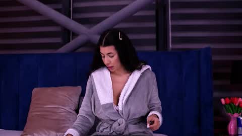 Latina online show from February 1, 9:02 pm