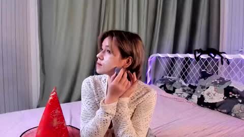 Kylie online show from October 31, 9:13 am