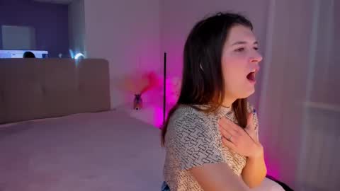 Laura online show from March 10, 6:27 am