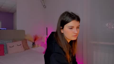 Laura online show from February 4, 6:25 am