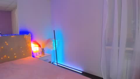 Laura online show from February 3, 6:22 am