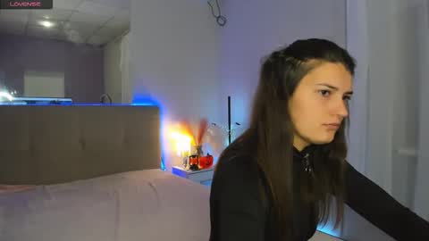 Laura online show from October 21, 5:22 am