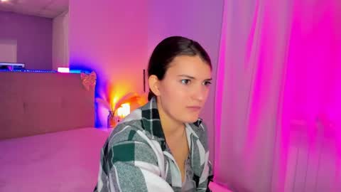 Laura online show from April 10, 7:14 am