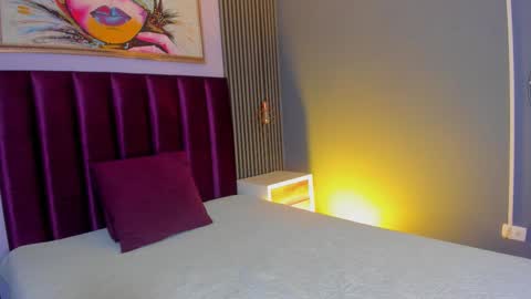 Laura online show from March 1, 1:11 pm