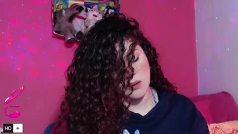 weedcam Curly Laura OF    online show from April 8, 12:51 pm