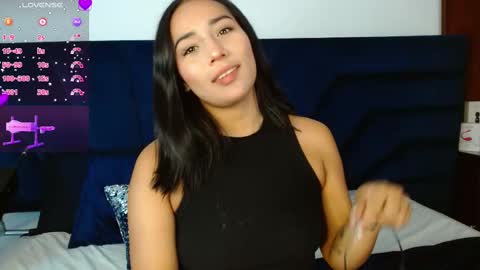 lLAURA online show from February 26, 7:19 pm