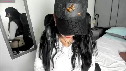 laura hotties online show from January 9, 6:01 pm