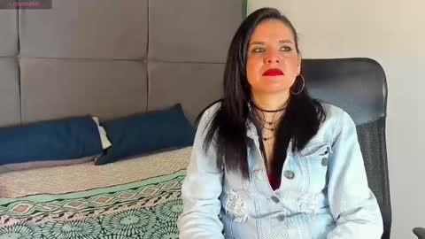 Snapshot of laura_hotties chatting on March 12, 1:08 pm laura hotties online show from March 12, 1:08 pm