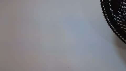 Laura online show from February 18, 8:52 pm