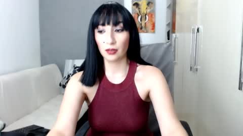 Snapshot of laura_pervert_ chatting on January 26, 1:09 am Laura online show from January 26, 1:09 am
