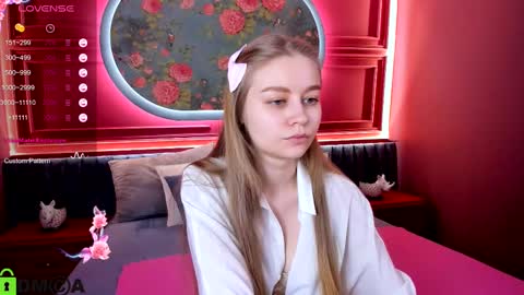 Laura online show from February 22, 9:45 am