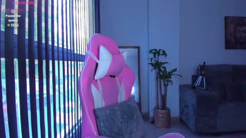 Snapshot of laura_r23 chatting on January 4, 9:20 pm Laura Rose online show from January 4, 9:20 pm